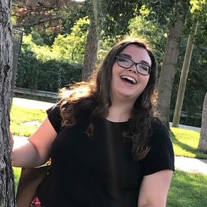 Meet your Posher, Marissa